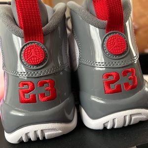 Jordan retro 9s youth size